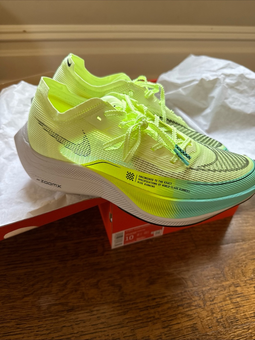 Women’s Nike ZoomX Vaporfly Next% 2 Size 10 NIB